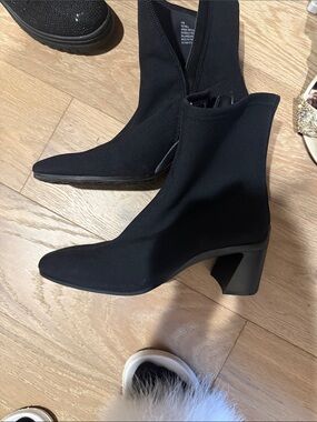 AEROSOLES Black Stretch Sock Ankle Boots with Block Heel